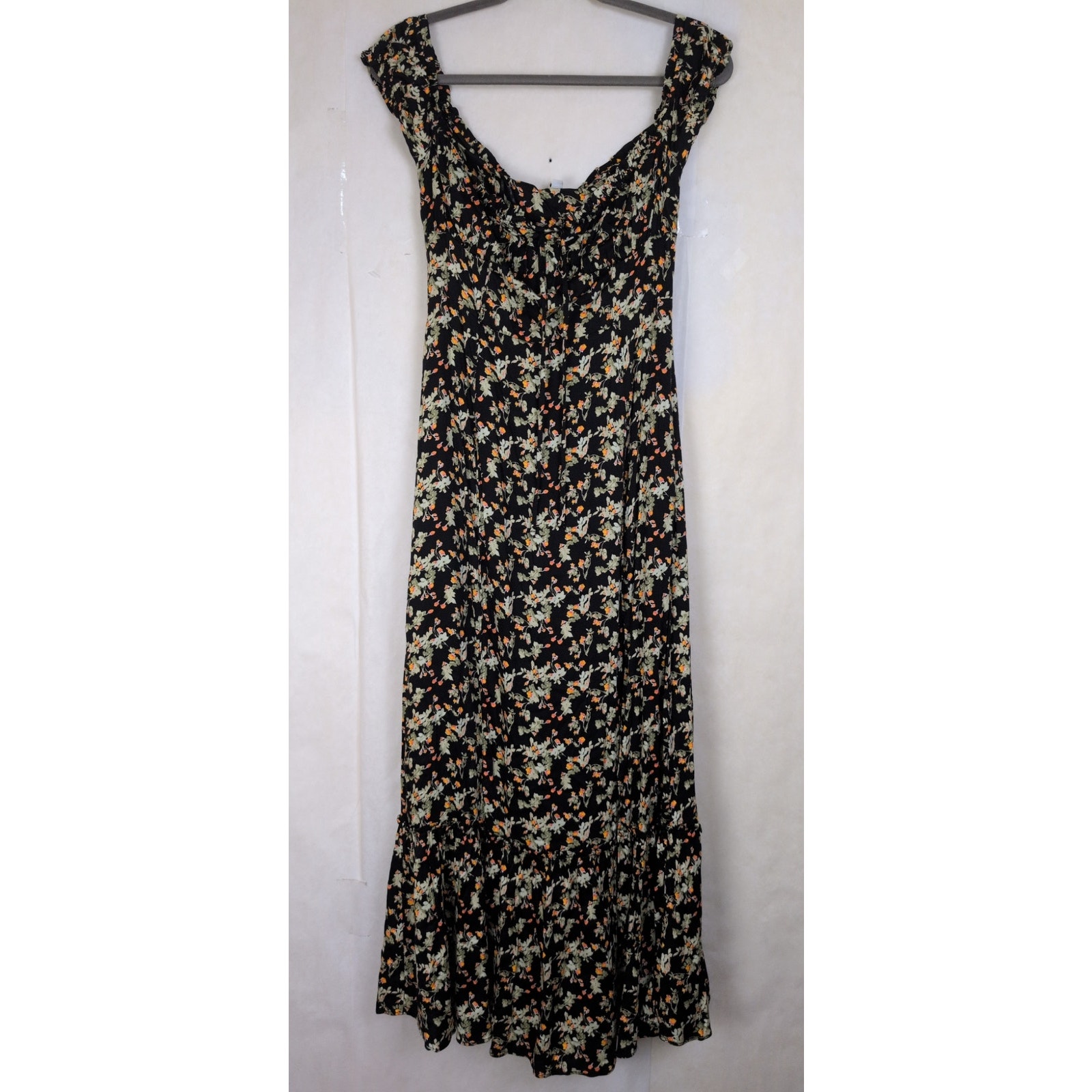Urban Outfitters Black Floral Maxi Dress Size Large Boho Cottagecore Feminine — image 3 of 8